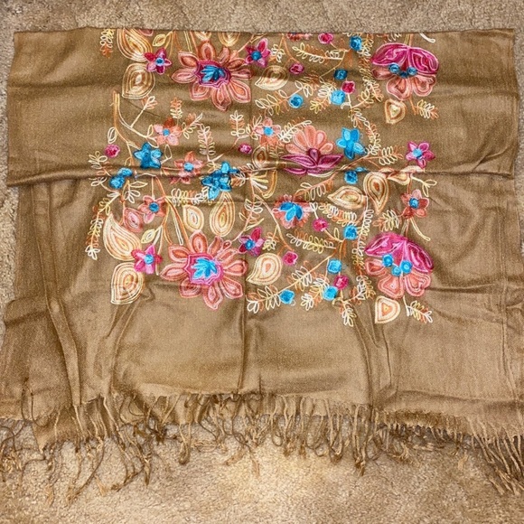 Scarf - Picture 3 of 3